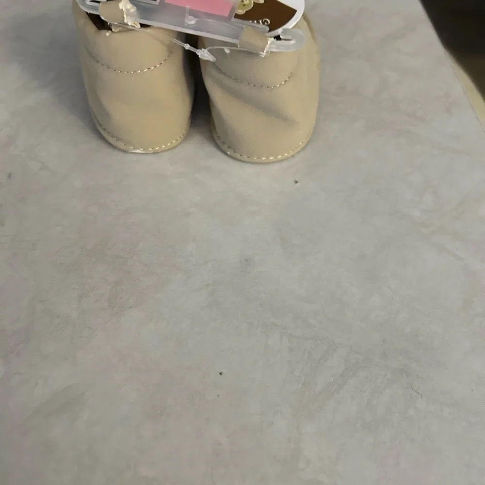 Carter's Child Of Mine baby boy light brown crib shoes are brand new.